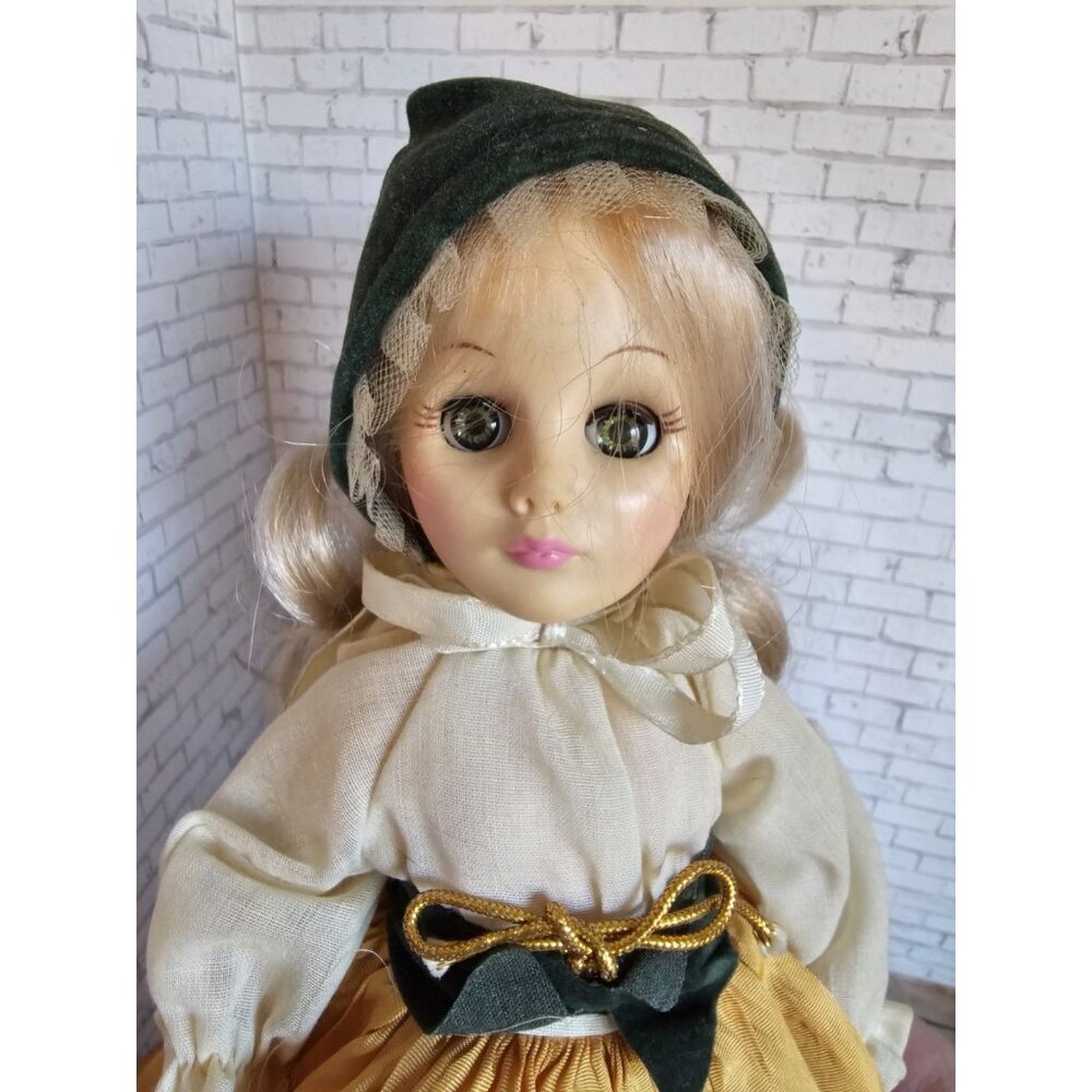 Vintage Effanbee Sleeping Beauty 12” Storybook Doll Blonde Gold Dress 1960s